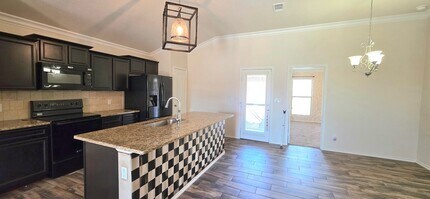 1025 Pine Leaf Pl in Odessa, TX - Building Photo - Building Photo