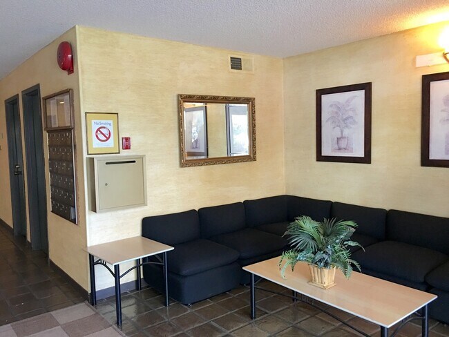 25700 University Ct in Hayward, CA - Building Photo - Building Photo