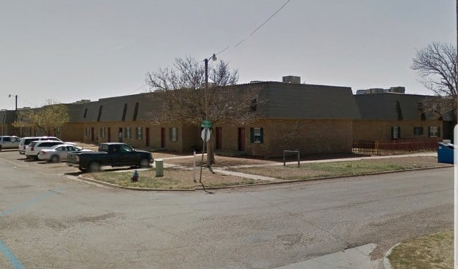1300 N Walnut Ave, Unit 32