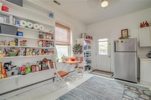 3901 Newport Ave in Norfolk, VA - Building Photo