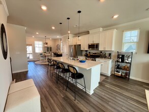 6314 Perry Creek Rd in Raleigh, NC - Building Photo - Building Photo