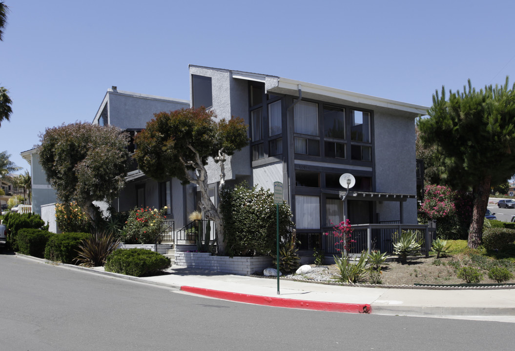 33901 Street Of The Golden Lant in Dana Point, CA - Building Photo