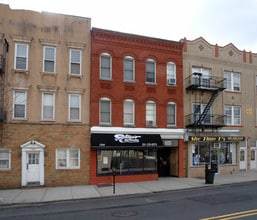 1044 Broadway in Bayonne, NJ - Building Photo - Building Photo