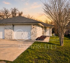 1004 W Avenue B in Copperas Cove, TX - Building Photo