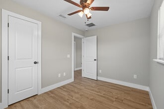 518 N 10th St in Palatka, FL - Building Photo - Building Photo