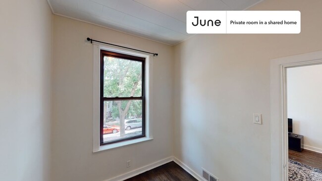 property at 2430 N Spaulding Ave
