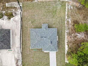 1076 Gunby Ave S in Lehigh Acres, FL - Building Photo - Building Photo