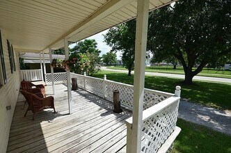 135 1st St in Sugar Land, TX - Building Photo - Building Photo