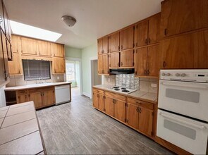 1532 Graymont Ave W in Birmingham, AL - Building Photo - Building Photo