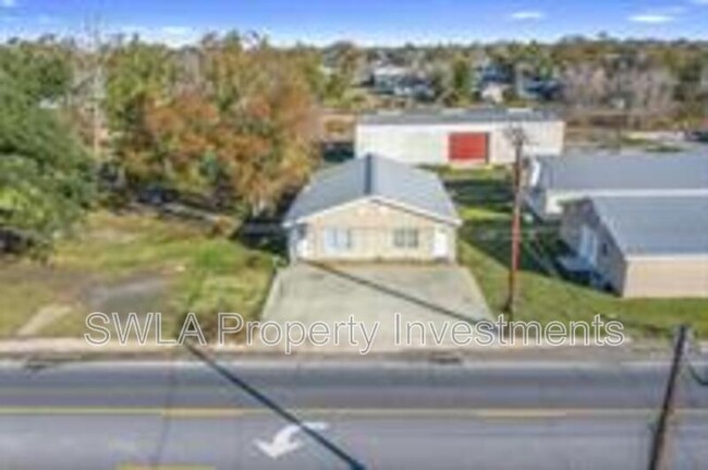 109 S Stanford St in Sulphur, LA - Building Photo - Building Photo