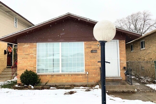 property at 11610 S Elizabeth St