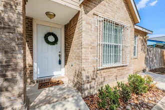 10216 Union Pacific Blvd in Laredo, TX - Building Photo - Building Photo