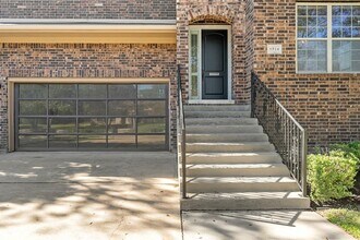 9714 Braesmont Dr in Houston, TX - Building Photo - Building Photo