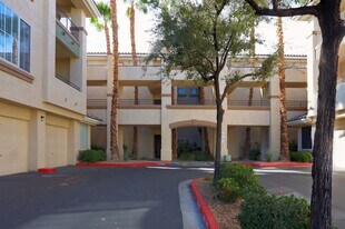 7167 S Durango Dr in Las Vegas, NV - Building Photo
