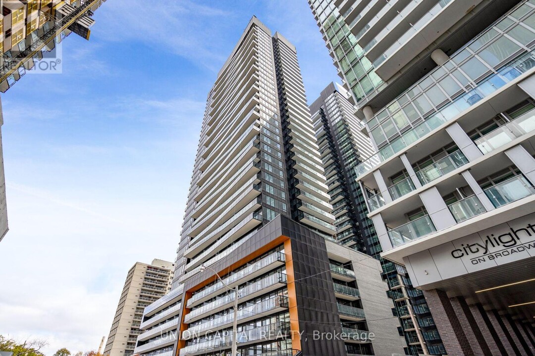117-3117 Broadway Ave in Toronto, ON - Building Photo