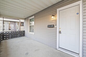 1736 Bruck St in Columbus, OH - Building Photo - Building Photo