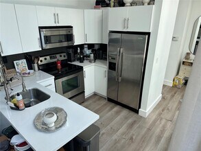 3062 Bird Ave in Miami, FL - Building Photo - Building Photo