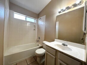 3683 Prairie Rose St in El Paso, TX - Foto de edificio - Building Photo