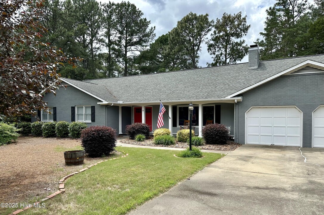 6 Briarwood Pl in Pinehurst, NC - Building Photo