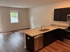 143 College Dr in Luray, VA - Building Photo - Building Photo