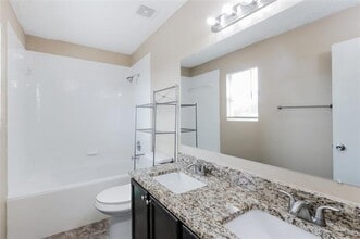 804 Sage Meadow Dr in Glenn Heights, TX - Building Photo - Building Photo
