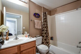 1305 S Michigan Ave, Unit 1702 in Chicago, IL - Building Photo - Building Photo