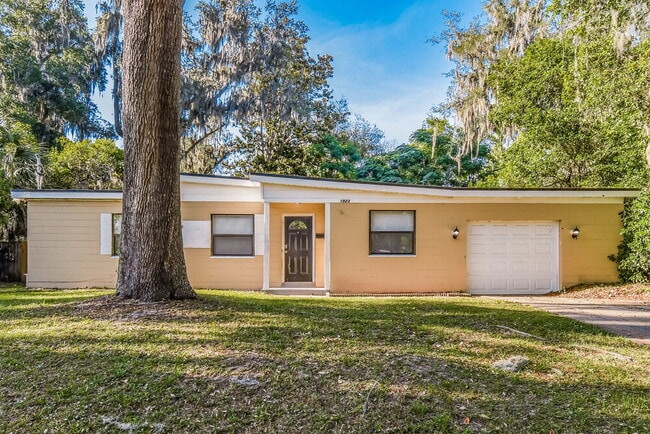 property at 1923 Bucknell Ave