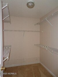 331 Richmond Dr photo'