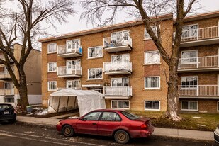 6181 Roi René Boul in Montréal, QC - Building Photo