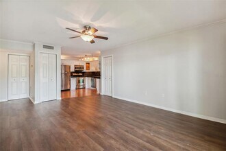 5558 Baywater Dr in Tampa, FL - Building Photo - Building Photo