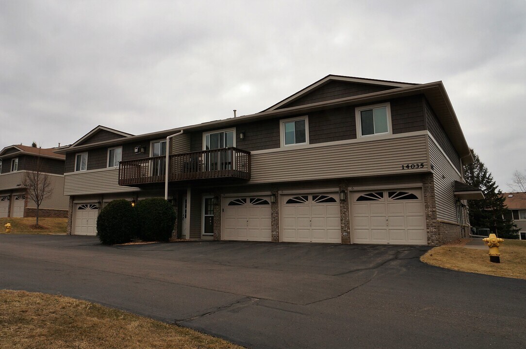 14035 44th Place North, Unit 3 in Minneapolis, MN - Building Photo