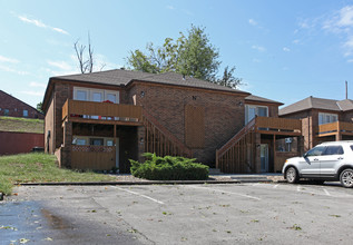 Wedgewood Apartments in Platte City, MO - Building Photo - Building Photo