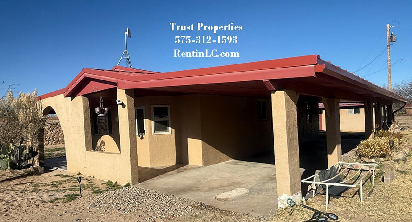 4250 Peralta Pl in Las Cruces, NM - Building Photo