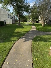 5121 E Hunters Chapel Ct in Baton Rouge, LA - Building Photo - Building Photo