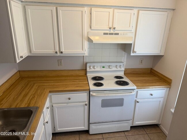 1210 Whitlock Ave in Jacksonville, FL - Building Photo - Building Photo