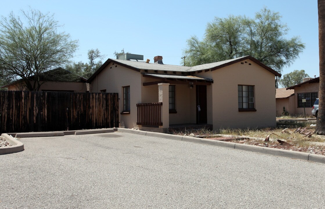 1104-1122 E Drachman St in Tucson, AZ - Foto de edificio