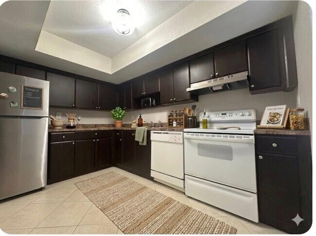 11676 NW 45th St in Coral Springs, FL - Foto de edificio - Building Photo