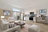 Trinity St 906 photo'