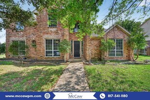 914 Dove Creek Trail in Southlake, TX - Building Photo