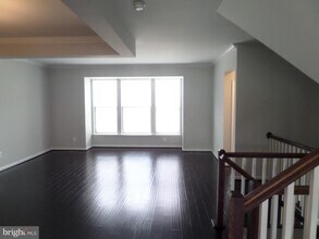 43359 Polenta Terrace in Chantilly, VA - Building Photo - Building Photo