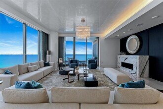 17975 Collins Ave, Unit 1602 in Sunny Isles Beach, FL - Building Photo - Building Photo
