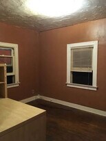 237 W 5th St, Unit 1 in Long Beach, CA - Building Photo