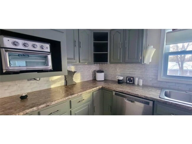property at 16477 21st St S