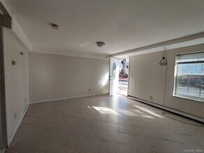 136 Stringham Rd in Lagrangeville, NY - Building Photo - Building Photo