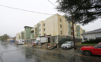 Bana at Tujunga Apartments