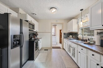 1700 Kirby Dr in Bowling Green, KY - Foto de edificio - Building Photo