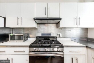 10650 Weymouth St in Bethesda, MD - Building Photo - Building Photo