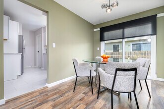 63 Maple Tree Ave in Stamford, CT - Building Photo - Building Photo