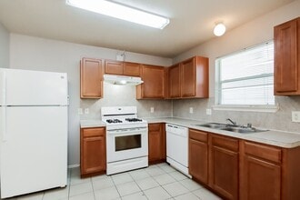 17406 Wigeon Way Dr in Humble, TX - Building Photo - Building Photo