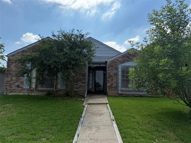 609 Buttercup Trail in Mesquite, TX - Building Photo